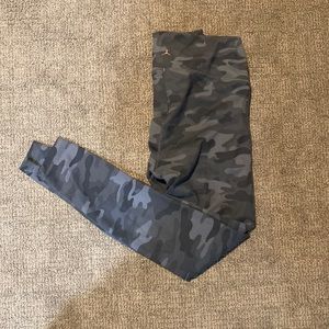 Danskin Grey Camo Leggings